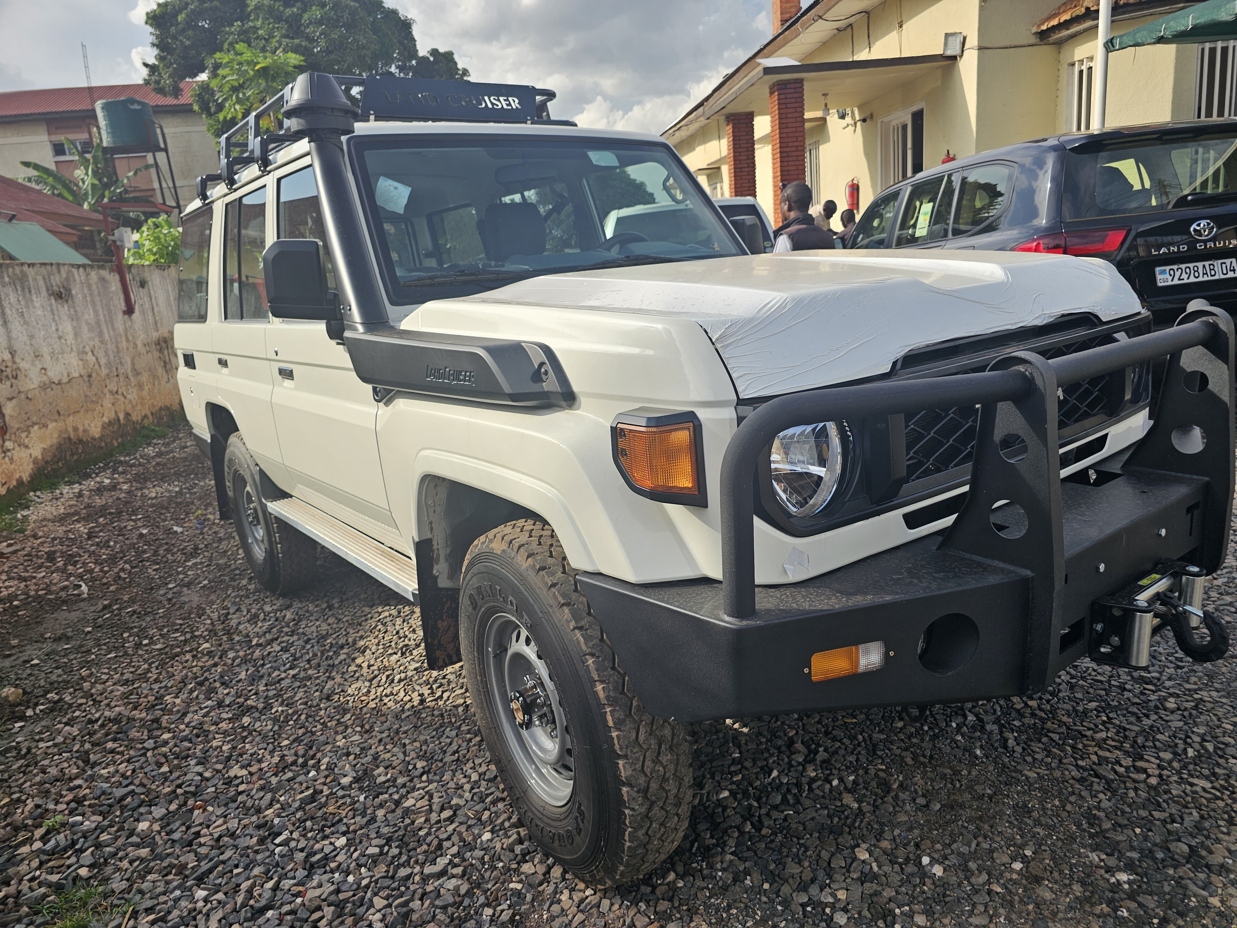 Toyota Land Cruiser LX - Excellent état - Image 2