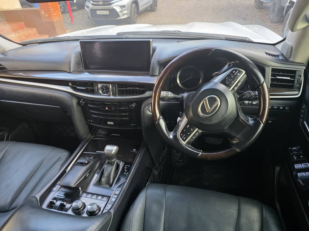 Lexus LX 570 2019 - Luxe Ultime - Image 14
