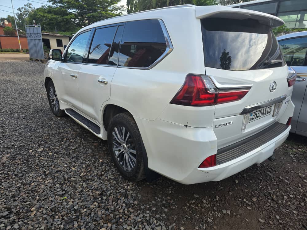 Lexus LX 570 2019 - Luxe Ultime - Image 10