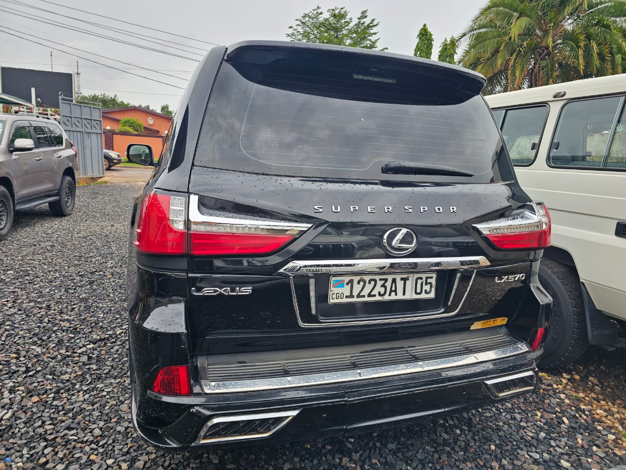 Lexus LX 600 2023 - Ultra Luxe - Image 2