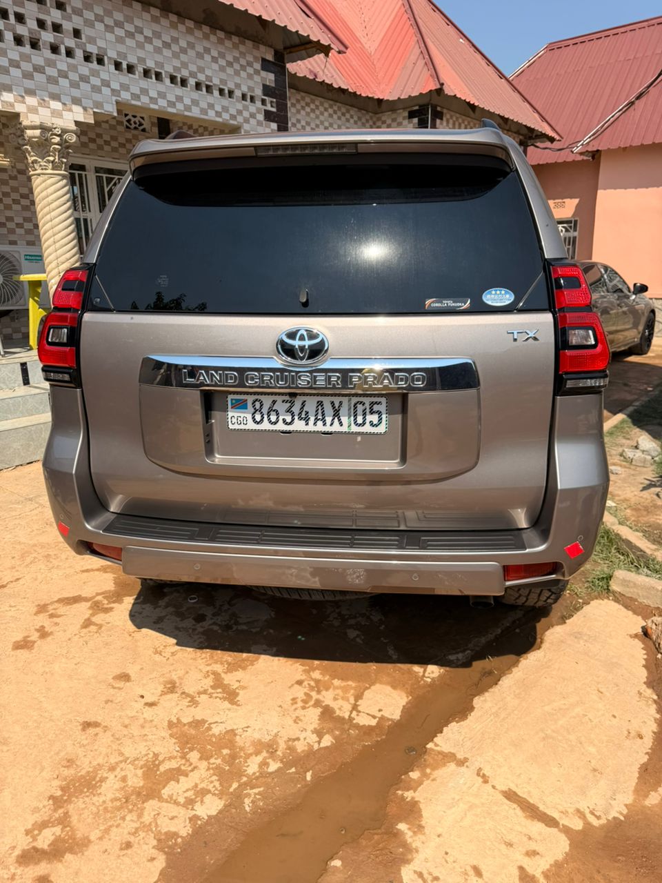 Toyota Land Cruiser Prado 2018 - TX - Image 2