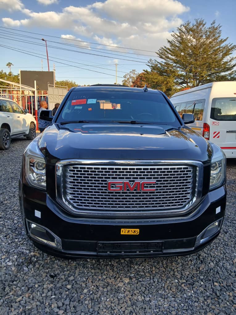 GMC Yukon Denali 2018 - Full Size SUV - Image 5