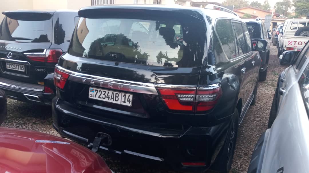 Nissan Patrol V8 2022 - Titanium - Image 4