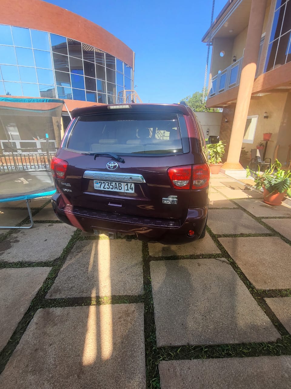 Toyota sequoia - Image 9