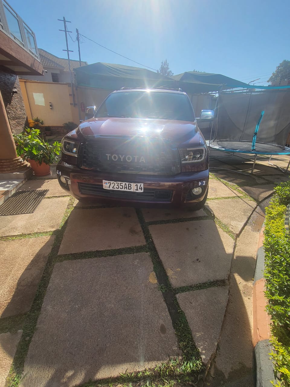 Toyota sequoia - Image 2