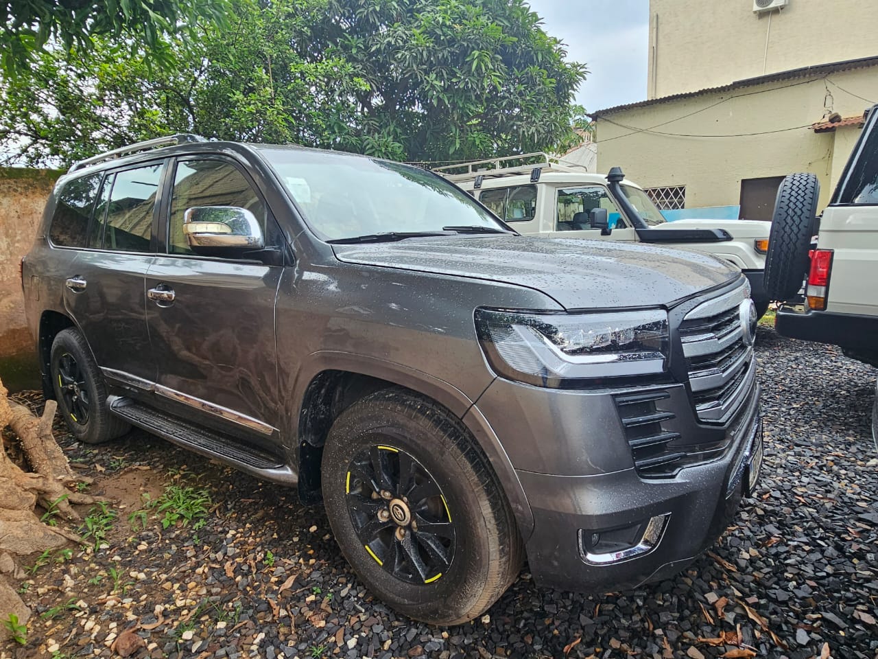 Toyota Land Cruiser V8 2023 - Import Japon - Image 5