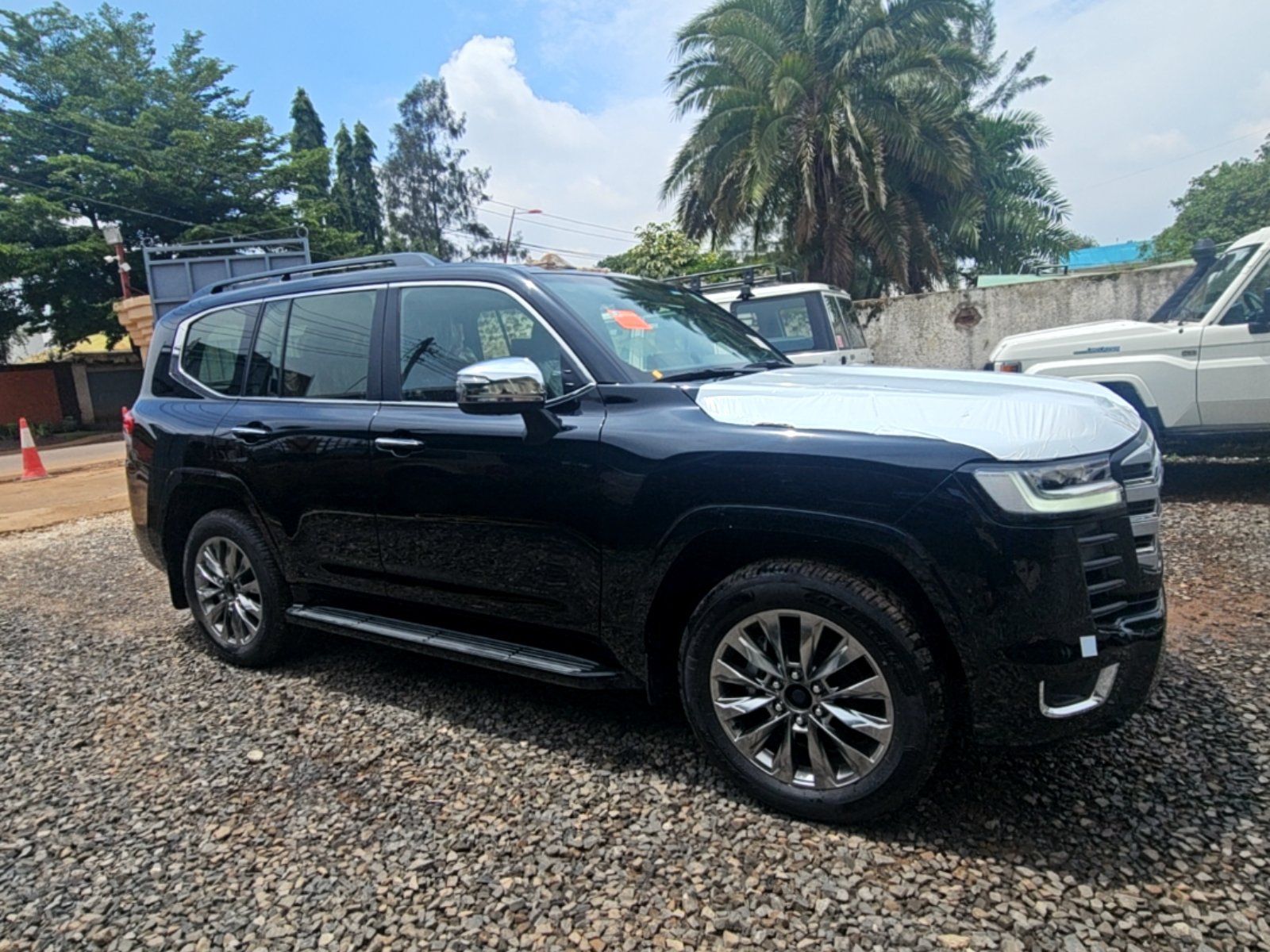 Toyota Land Cruiser VXR - Excellent état - Image 3