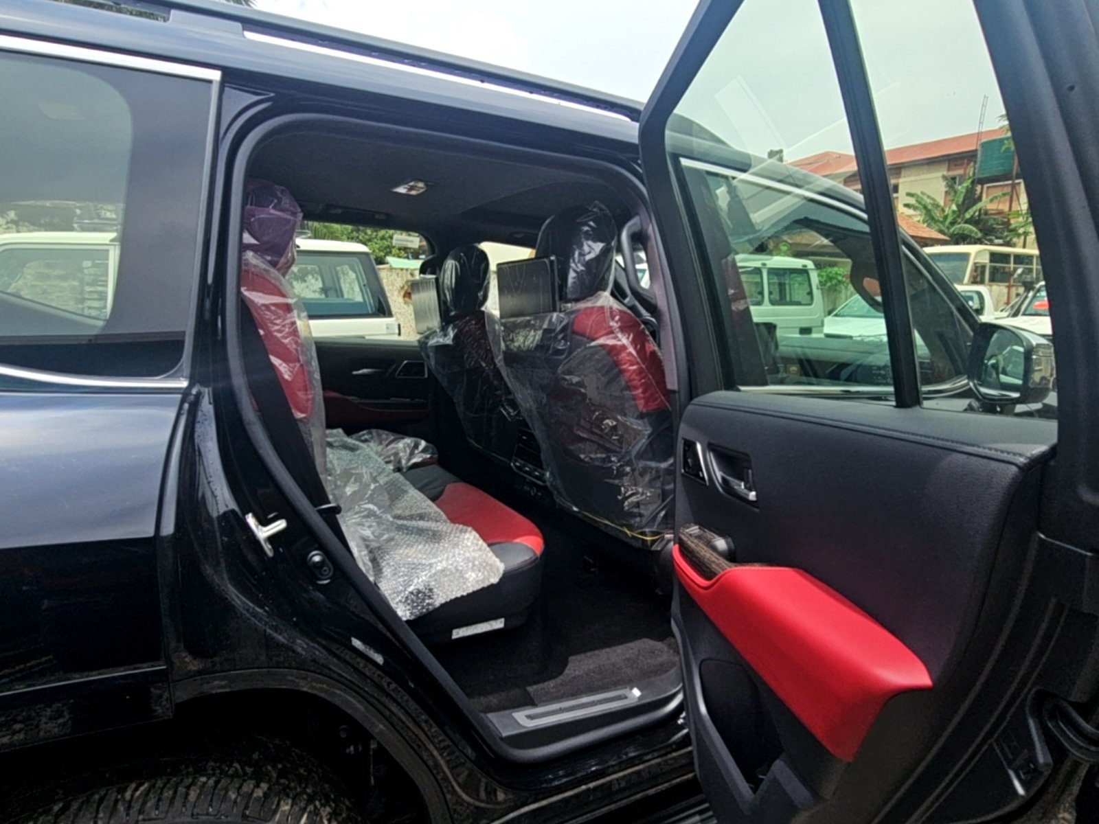 Toyota Land Cruiser VXR - Excellent état - Image 9