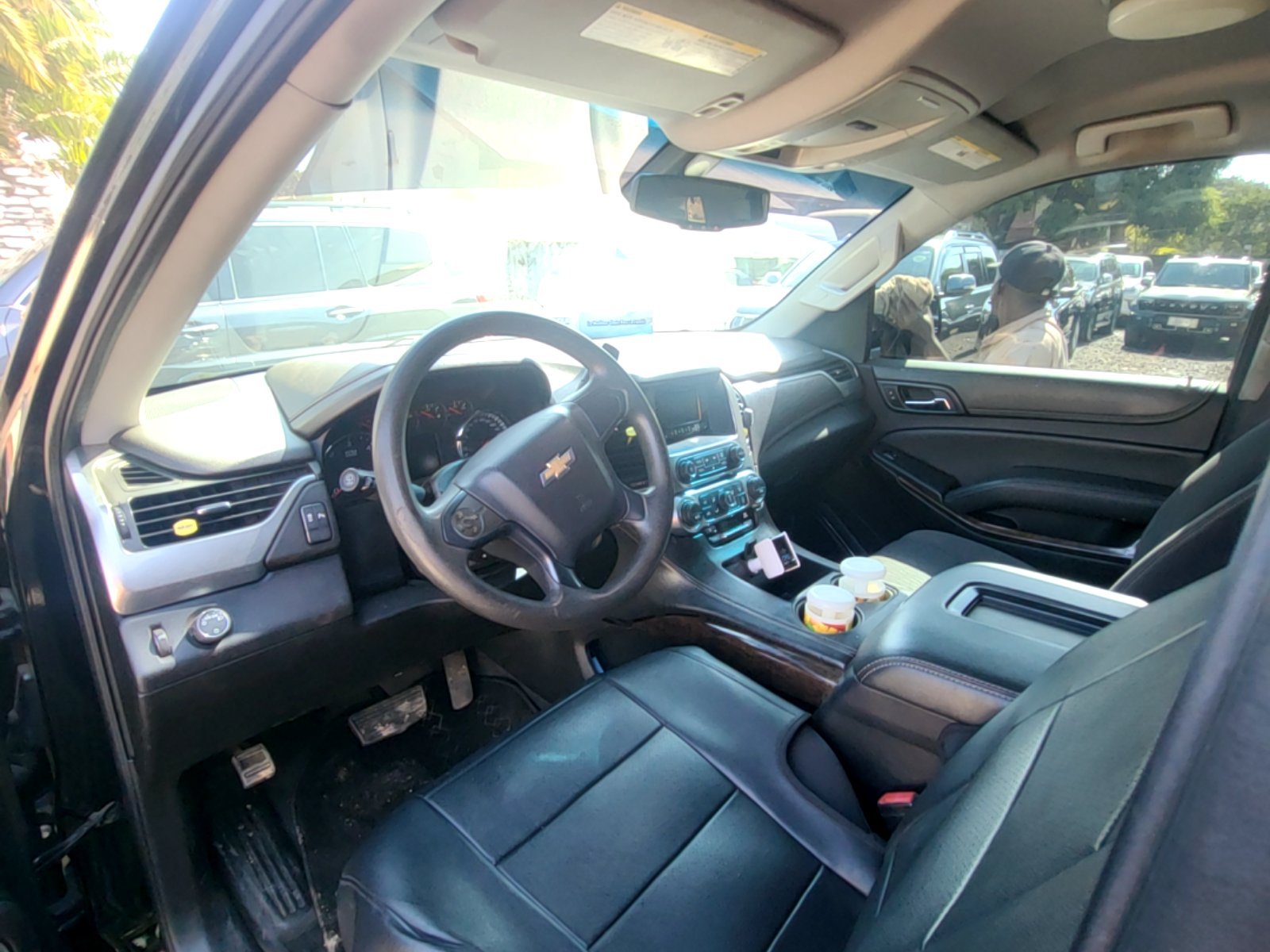 Chevrolet Tahoe 2018 - Excellent état - Image 10