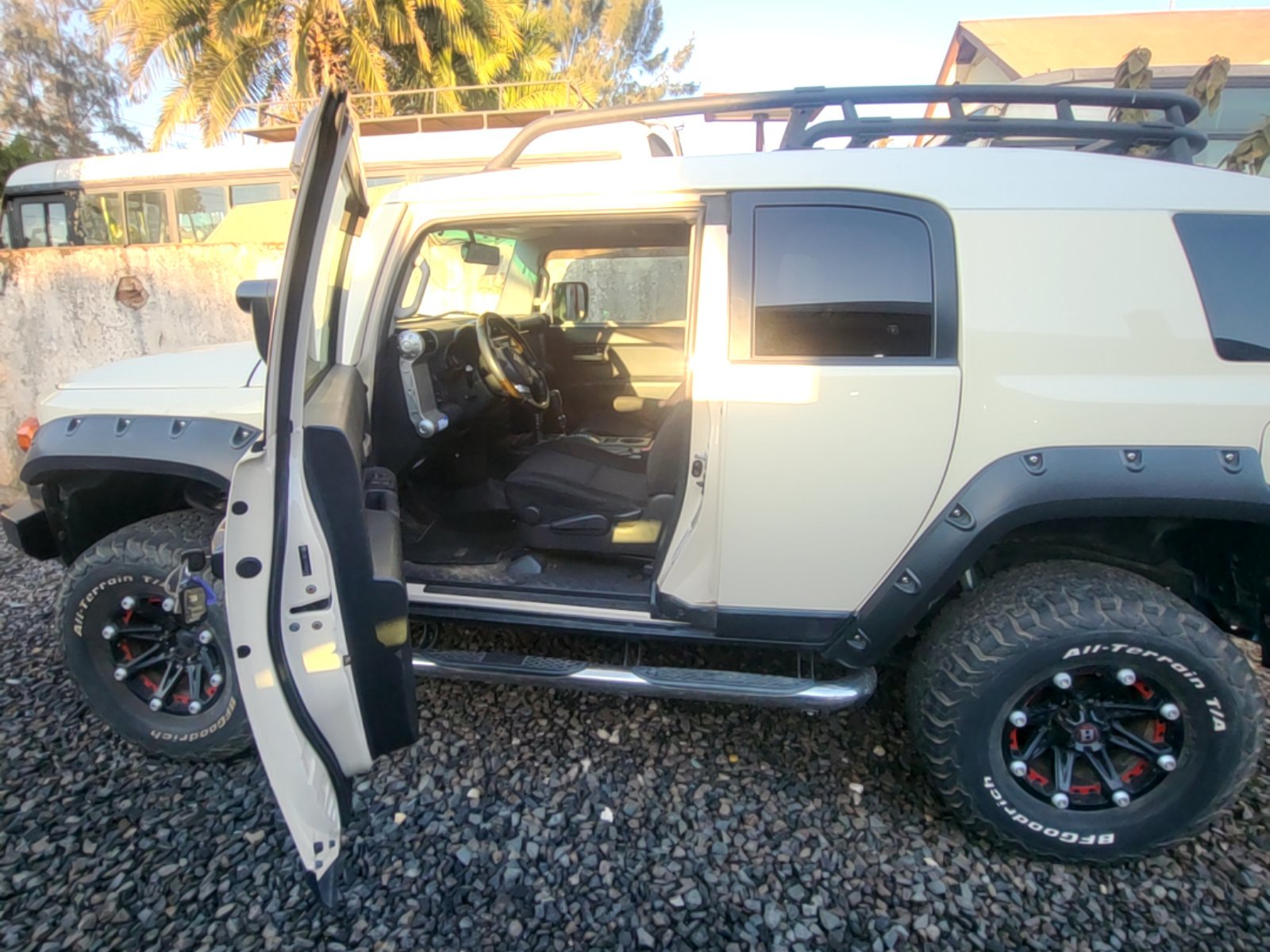 Toyota FJ CRUISER 2014 - Excellent état - Image 6