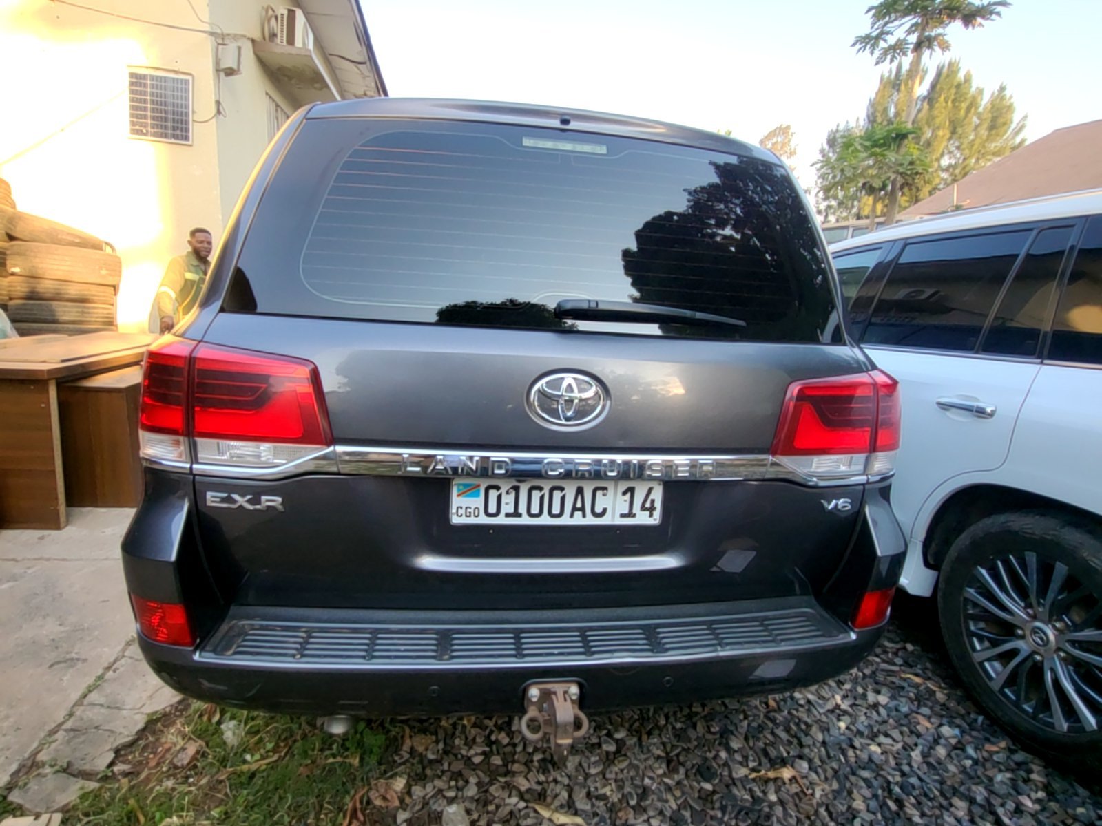 Toyota Land Cruiser 2017 - Excellent état - Image 2
