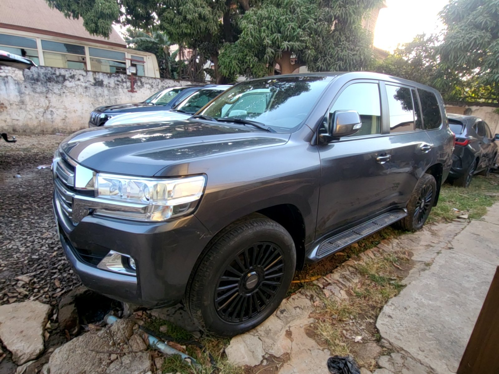 Toyota Land Cruiser 2017 - Excellent état - Image 3