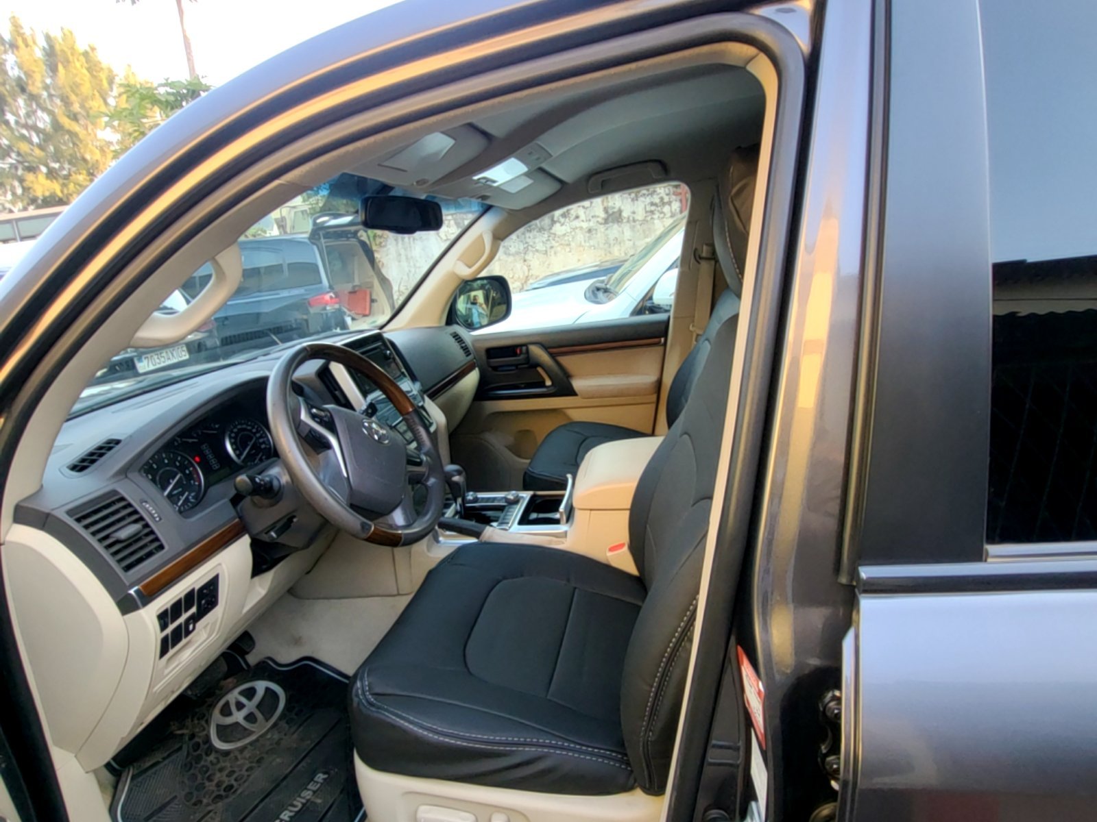 Toyota Land Cruiser 2017 - Excellent état - Image 8