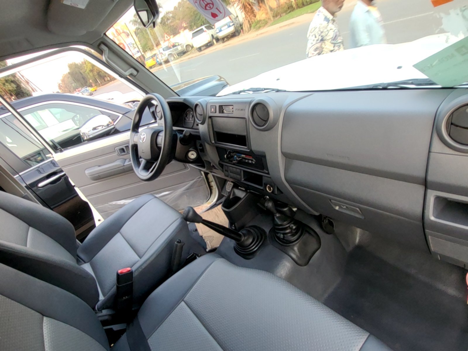 Toyota Land Cruiser 2026 - Excellent état - Image 3