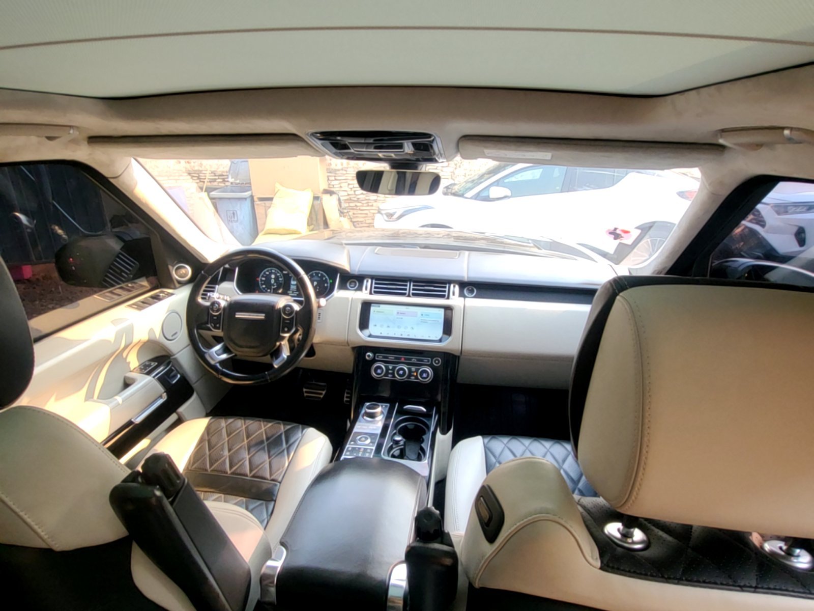 Range Rover Compass 2017 - Excellent état - Image 4