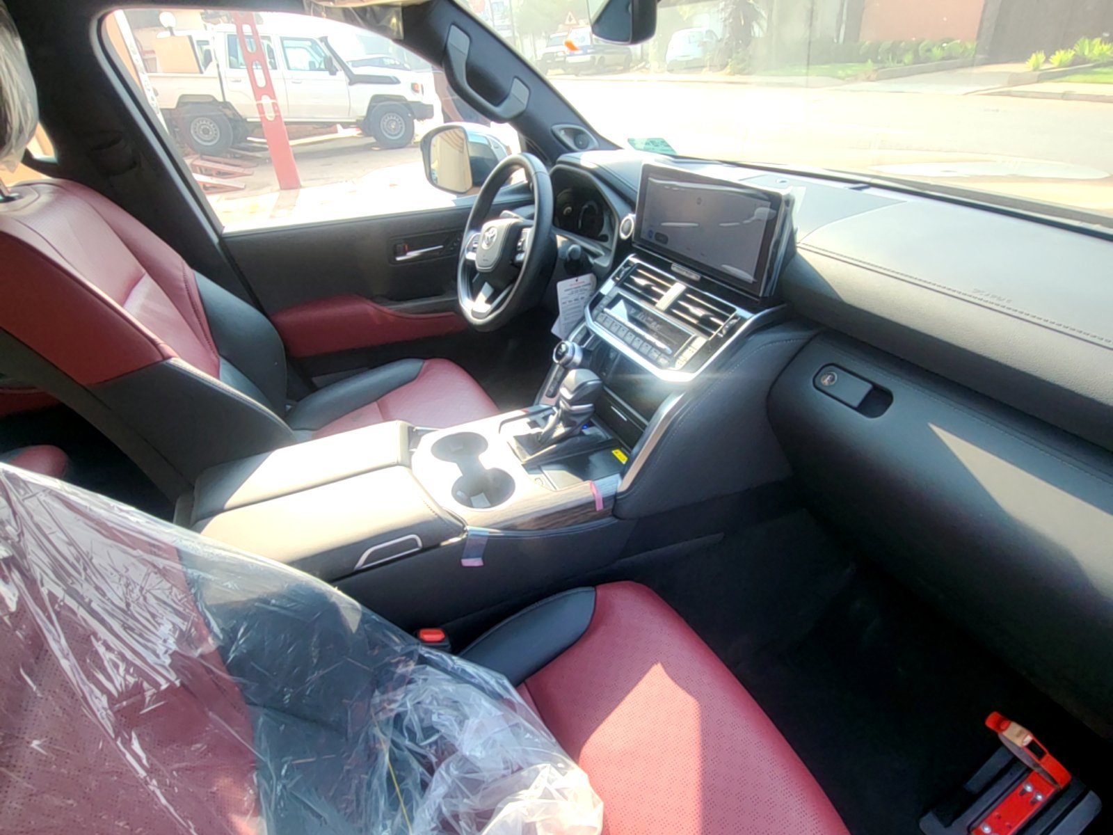 Toyota Land Cruiser VXR 2026 - Excellent état - Image 8
