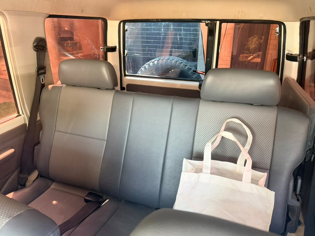 Toyota Land Cruiser LX BLANCHE 2018 - Excellent état - Image 6