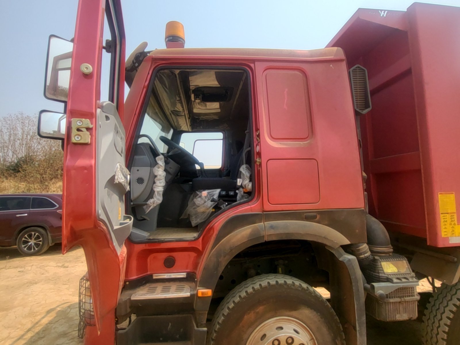 SINO TRUCK HOWO 400 2025 - Excellent état - Image 5