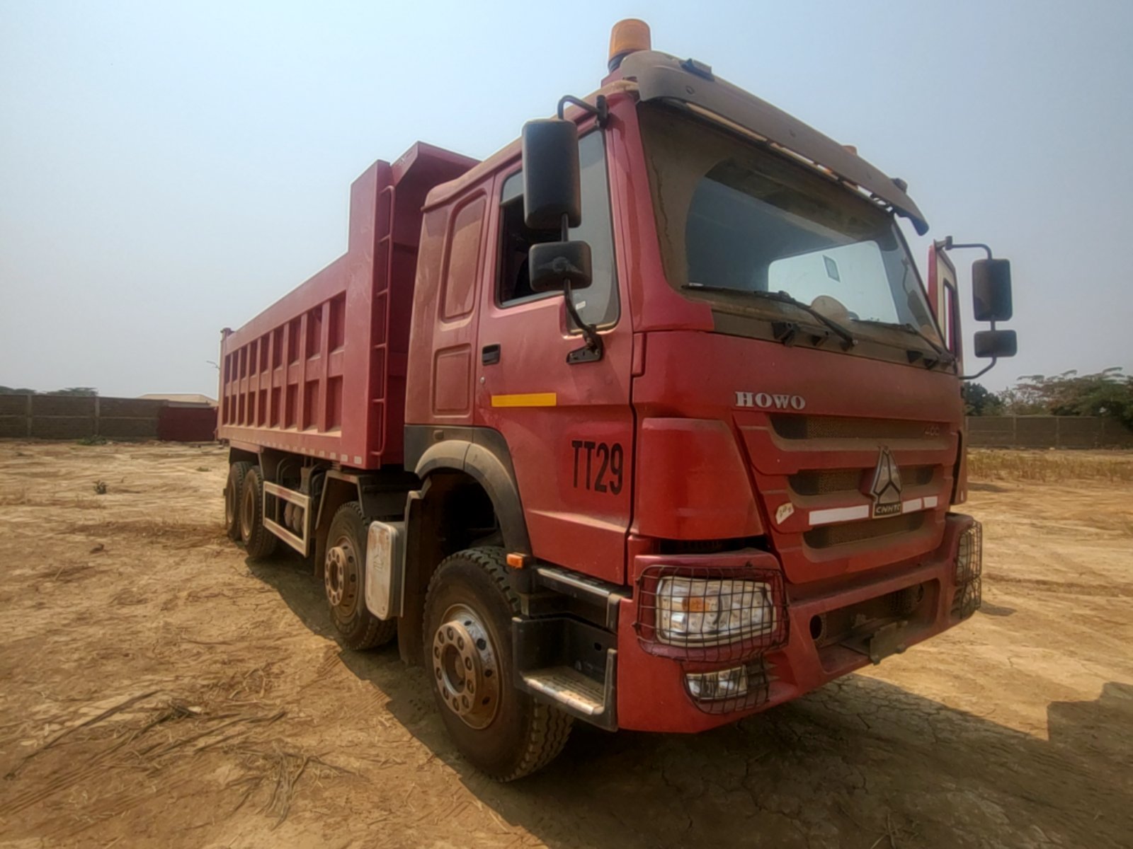 SINO TRUCK HOWO 400 2025 - Excellent état - Image 6