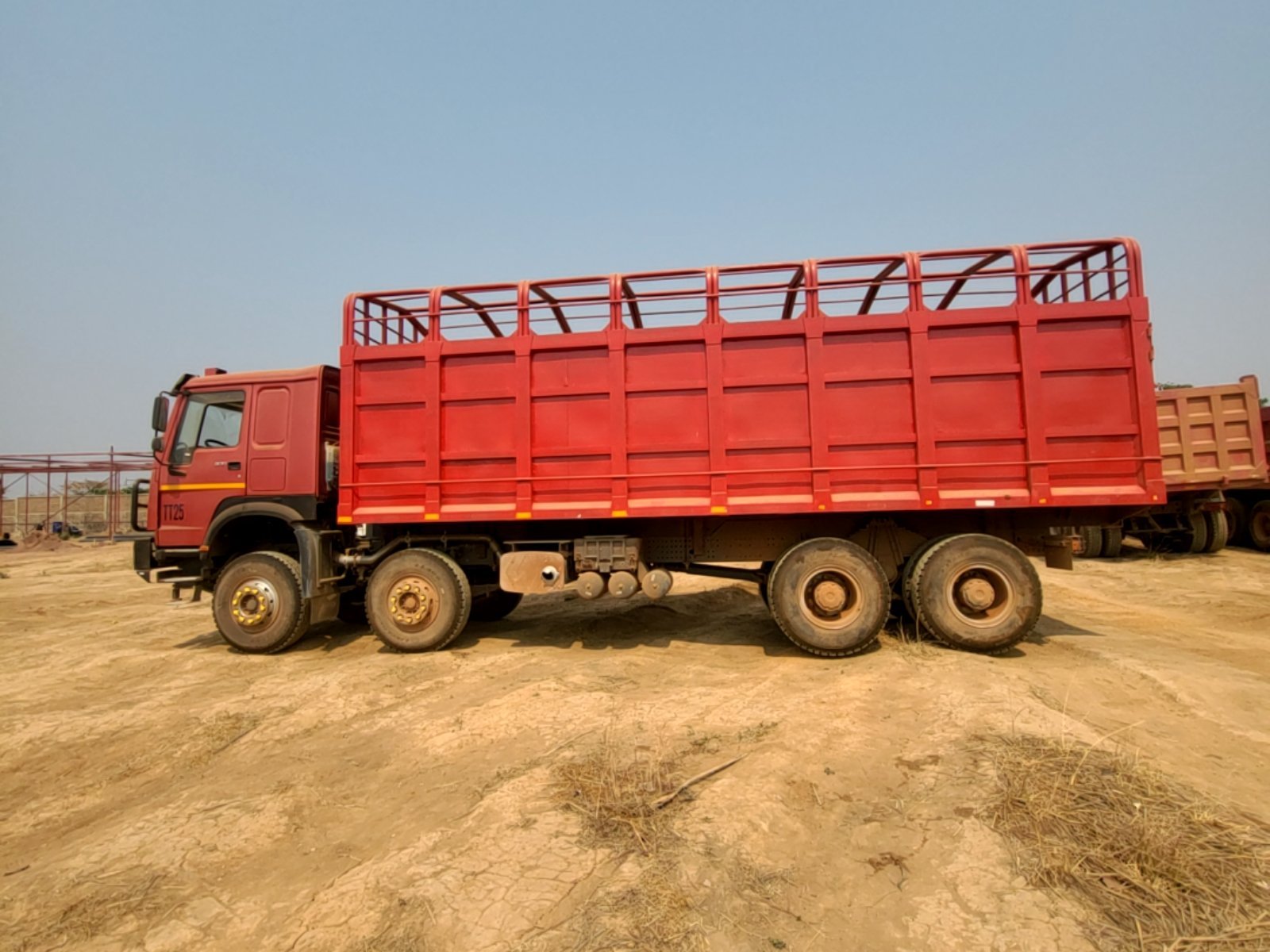 SINOTRUCK HOWO 371- Excellent état - Image 3