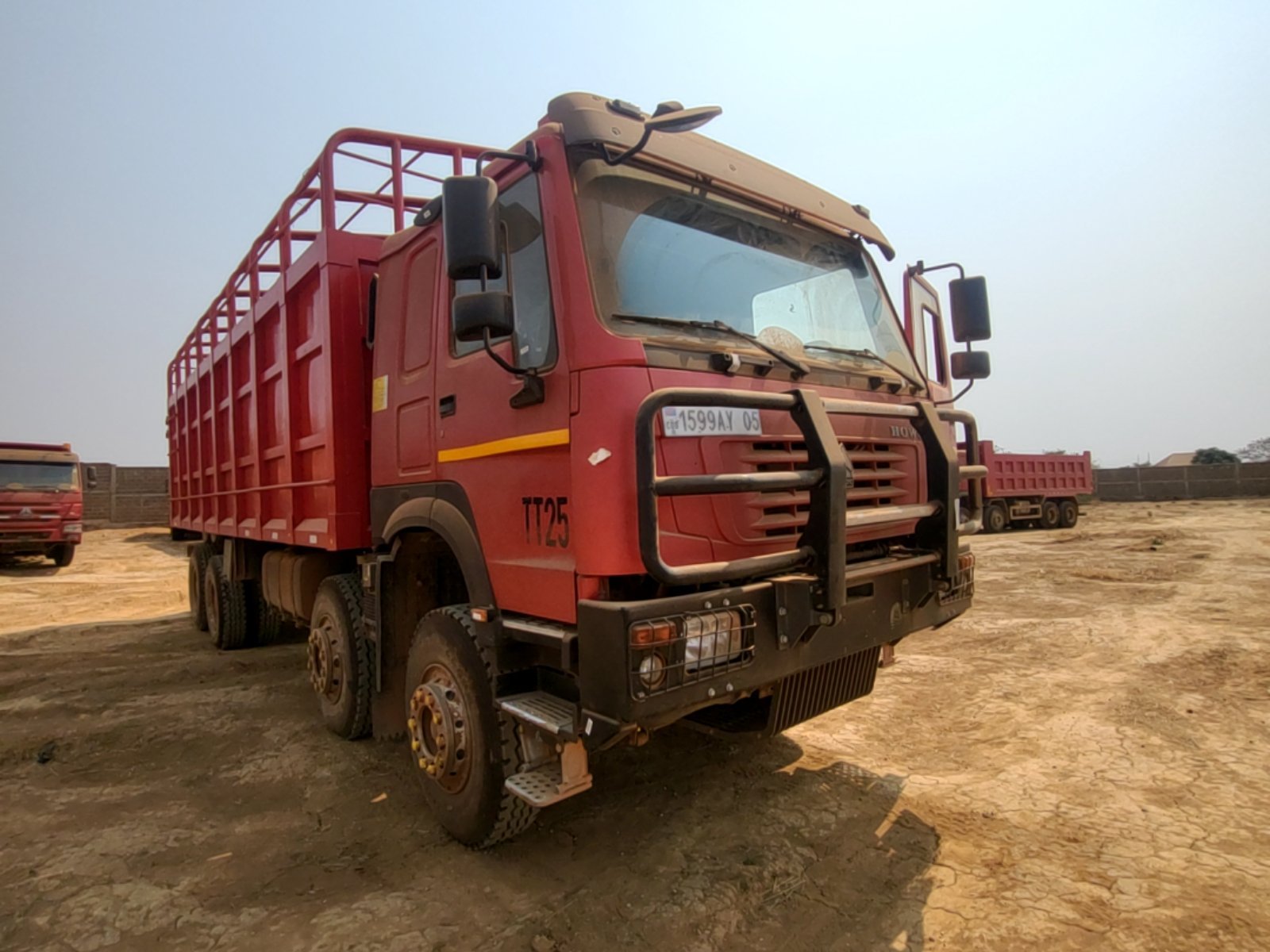 SINOTRUCK HOWO 371- Excellent état - Image 7
