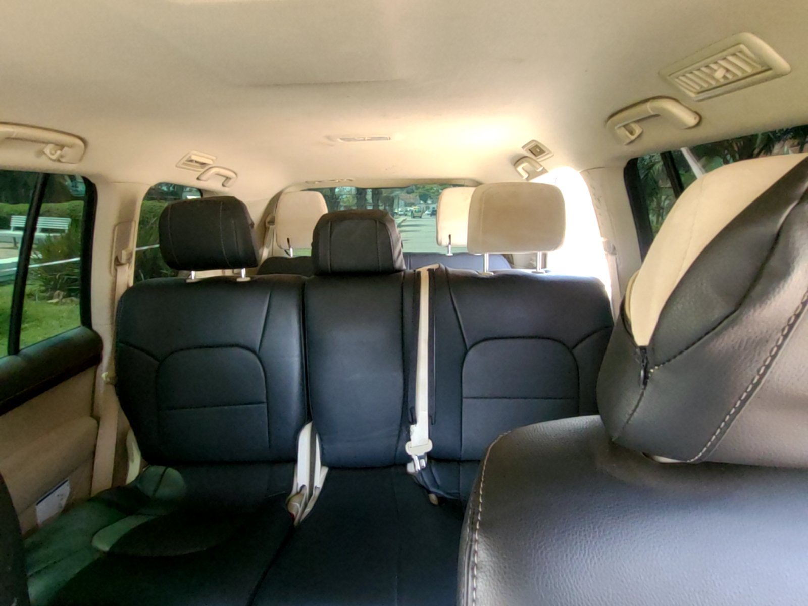 Toyota Land Cruiser EXR grise 2018 - Excellent état - Image 5