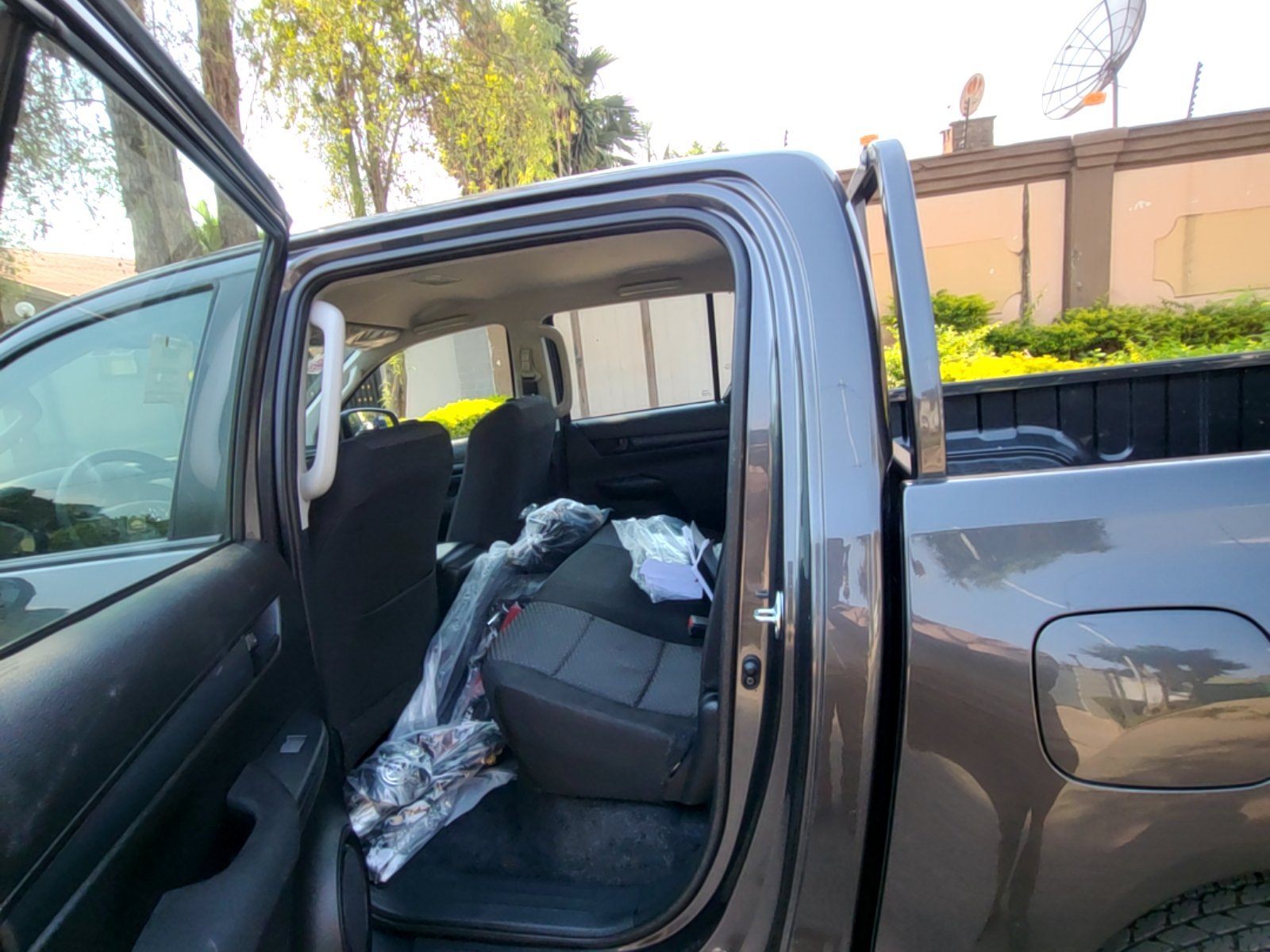 Toyota Hilux 2026 - Excellent état - Image 5