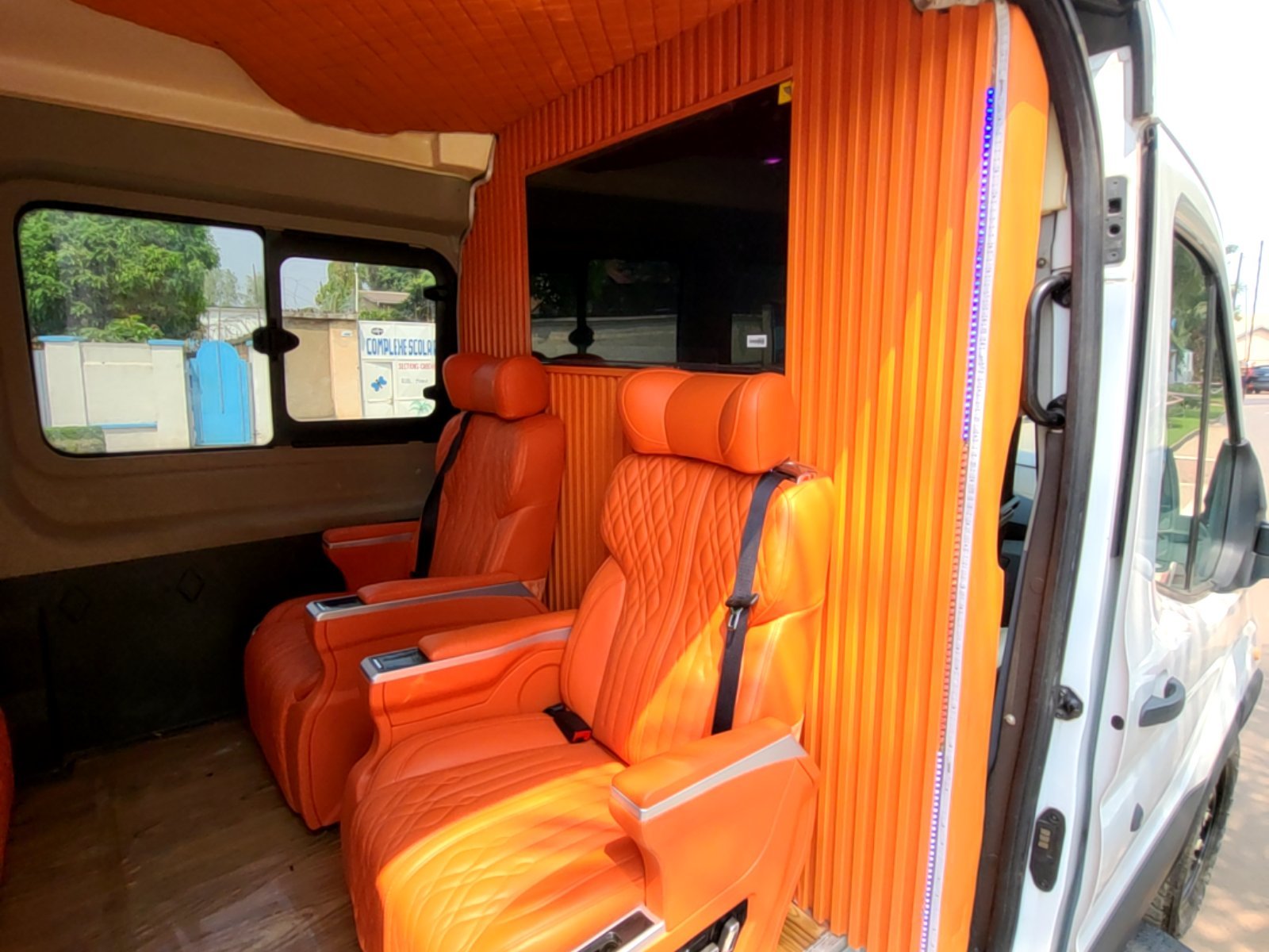 Ford Transit 2019 - Excellent état - Image 9