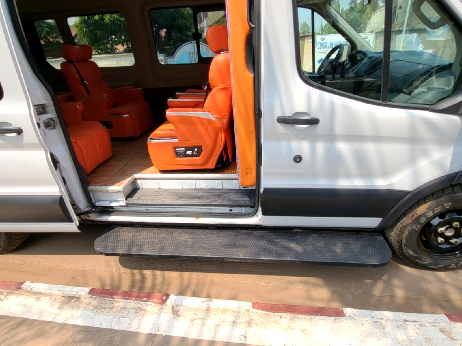 Ford Transit 2019 - Excellent état - Image 11