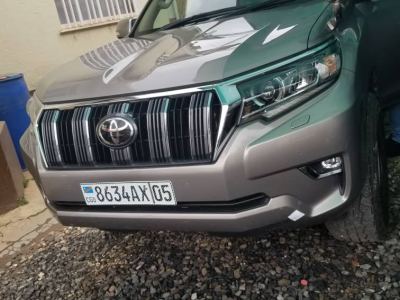Toyota Prado TX. Excellent état.