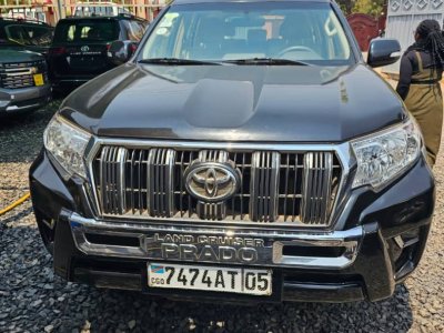 Toyota Prado TXL AT 2022 - Full Option