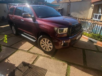 Toyota sequoia