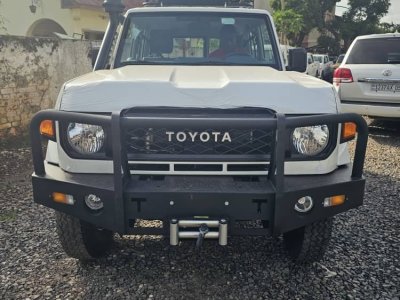 Toyota Land Cruiser 2025 - Excellent état