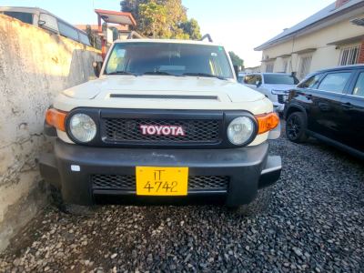 Toyota FJ CRUISER 2014 - Excellent état
