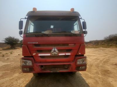 SINO TRUCK HOWO 400 2025 - Excellent état