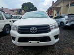 Toyota Hilux Basique - Excellent état - Image 1